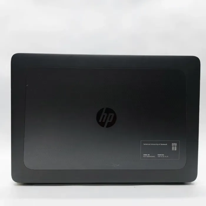Мобільна робоча станція HP ZBook 15 G3 / 15.6" (1920x1080) TN / Intel Core i7-6820HQ (4 (8) ядра по 2.7 - 3.6 GHz) / 32 GB DDR4 / 512 GB SSD / nVidia Quadro M1000M, 2 GB DDR5, 128-bit / WebCam / Win 11 Pro б/в - зображення 7