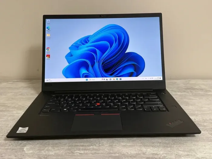Ігровий ультрабук Б-класу Lenovo ThinkPad X1 Extreme Gen 3 / 15,6" (1920x1080) IPS / Intel Core i7-10850H (6 (12) ядер по 2,7 - 5,1 ГГц) / 32 ГБ DDR4 / 512 ГБ SSD / nVidia GeForce GTX 1650 Max-Q, 4 ГБ GDDR6, 128-біт / WebCam / Win 11 Pro б/в - изображение 2