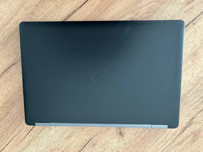 Ноутбук Б-клас Dell Latitude E5570 / 15.6" (1366x768) TN / Intel Core i7-6600U (2 (4) ядра по 2.6 - 3.4 GHz) / 8 GB DDR4 / 180 GB SSD M.2 / AMD Radeon R7 M360, 2 GB GDDR5, 64-bit / HDMI б/в - зображення 7