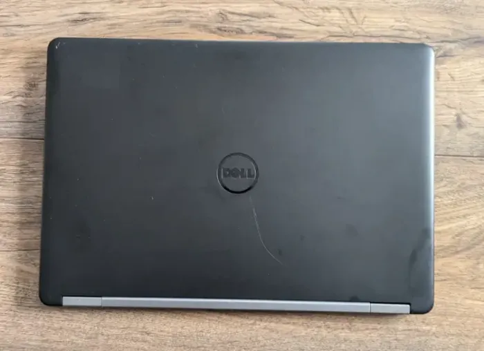 Ультрабук Б-клас Dell Latitude E5470 / 14" (1366x768) TN / Intel Core i5-6200U (2 (4) ядра по 2.3 - 2.8 GHz) / 8 GB DDR4 / 256 GB SSD / Intel HD Graphics 530 / WebCam / HDMI б/в - зображення 8