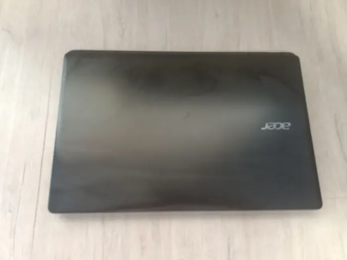 Ноутбук Б-клас Acer Aspire E5-571 / 15.6" (1366x768) TN / Intel Core i3-4030U (2 (4) по 1.9 GHz) / 4 GB DDR3 / 1000 GB HDD / Intel HD Graphics 4400 / WebCam б/в - зображення 7