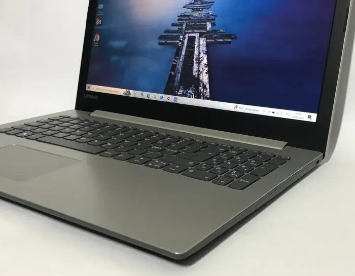 Ноутбук Б-клас Lenovo IdeaPad 320-15IKB / 15.6" (1920x1080) TN / Intel Core i3-7100U (2 (4) ядра по 2.4 GHz) / 8 GB DDR4 / 256 GB SSD / nVidia GeForce 940MX, 2 GB GDDR5, 64-bit / WebCam / Win 10 Home б/в - зображення 9