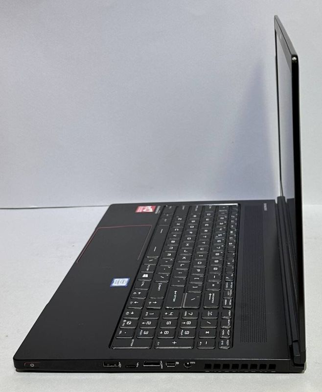 Ігровий ноутбук Б-класу MSI GS63 Stealth 8RE / 15.6" (1920x1080) IPS / Intel Core i7-8750H (6 (12) ядер по 2.2 - 4.1 GHz) / 16 GB DDR4 / 512 GB SSD / nVidia GeForce GTX 1060, 6 GB GDDR5, 192-bit / WebCam / Win 11 Pro б/в - изображение 5