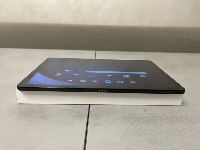 Планшет Samsung Galaxy Tab A9+ (SM-X218U) / 11" (1920x1200) TFT / Qualcomm Snapdragon 695 (8 ядер по 1.8 - 2.2 GHz) / 4 GB RAM / 64 GB Memory / Qualcomm Adreno 61 / 5G - зображення 4