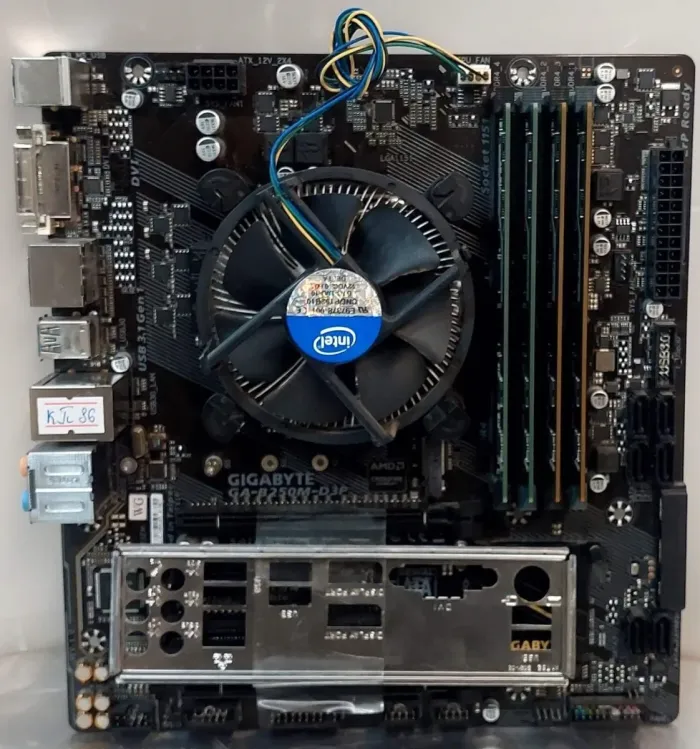 Комплект: Материнська плата Gigabyte GA-B250M-D3P / Intel Core i5-7400 (4 ядра по 3.0 - 3.5 GHz) / 16 GB DDR4 / Intel HD Graphics 2500 / Socket LGA1155 / Кулер б/в - зображення 2