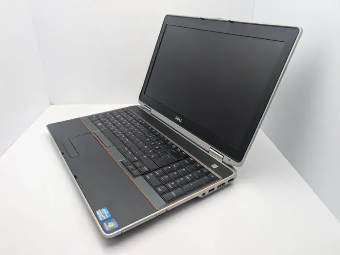 Ноутбук Dell Latitude E6520 / 15.6" (1366x768) TN / Intel Core i5-2520M (2 (4) ядра по 2.5 - 3.2 GHz) / 8 GB DDR3 / 240 GB SSD / nVidia NVS 4200M, 512 MB GDDR3, 64-bit / WebCam б/в - зображення 4