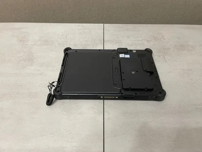 Захищений планшет Getac F110 G4 / 11.6" (1920x1080) IPS Touch / Intel Core i5-7200U (2 (4) ядра по 2.5 - 3.1 GHz) / 8 GB DDR4 / 512 GB SSD / Intel HD Graphics 620 / WebCam / Стилус / Два АКБ б/в - зображення 8