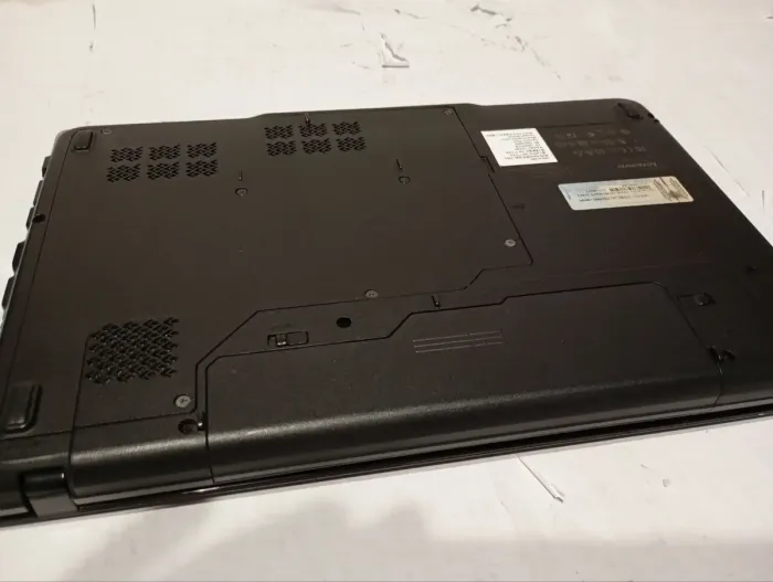 Ноутбук Б-клас Lenovo IdeaPad G560 / 15.6" (1366x768) TN / Intel Pentium P6100 (2 ядра по 2.0 GHz) / 4 GB DDR3 / 500 GB HDD / nVidia GeForce 310M, 512 MB GDDR3, 64-bit / WebCam / DVD-ROM б/в - зображення 8