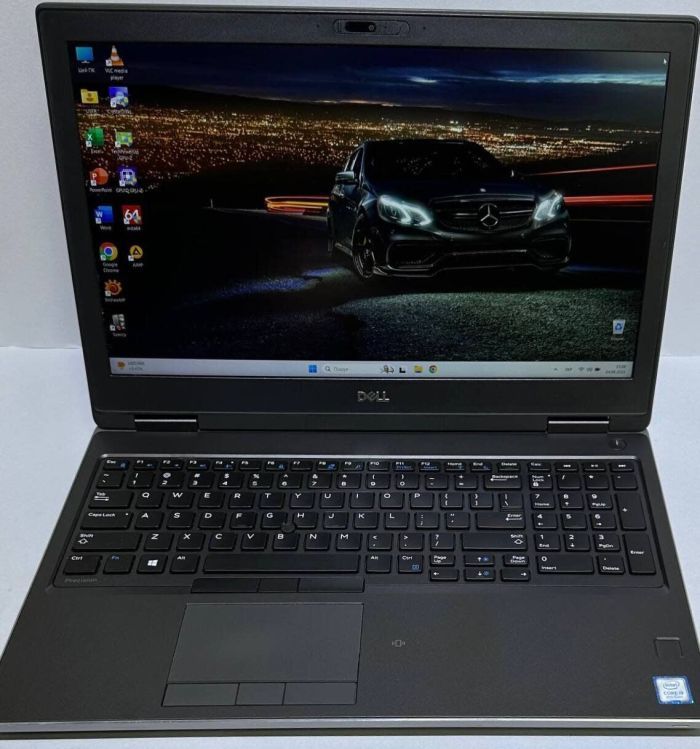 Мобільна робоча станція Б-клас Dell Precision 7540 / 15.6" (1920x1080) TN / Intel Core i9-9980HK (8 (16) ядер по 2.4 - 5.0 GHz) / 32 GB DDR4 / 256 GB SSD / nVidia Quadro RTX 3000, 6 GB GDDR6, 192-bit / WebCam / Win 11 Pro б/в - зображення 2