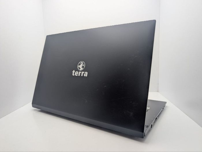Ноутбук Terra Mobile 1715 / 17.3" (1600x900) TN / Intel Core i5-8250U (4 (8) ядра по 1.6 - 3.4 GHz) / 8 GB DDR4 / 240 GB SSD / Intel UHD Graphics 620 / WevCam / DVD-ROM б/в - зображення 8