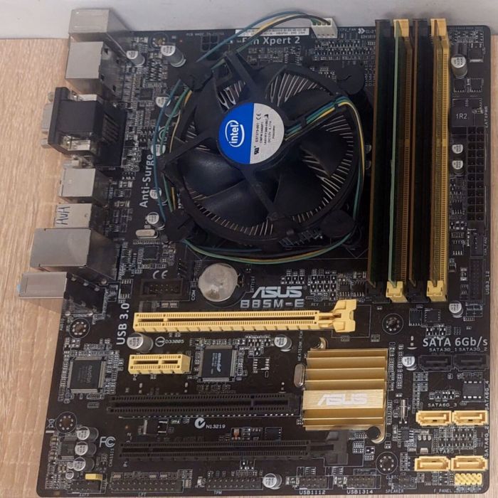 Комплект: Материнська плата Asus B85M-E / LGA1150 / Intel Core i5-4460 (4 ядра по 3.2 - 3.4 GHz) / 16 GB DDR3 / Intel HD Graphics 4600 + Кулер б/в - зображення 2