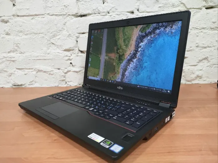 Мобільна робоча станція Fujitsu Celsius H780 / 15.6" (1920x1080) IPS / Intel Core i7-8750H (6 (12) ядер по 2.2 - 4.1 GHz) / 32 GB DDR4 / 480 GB SSD / nVidia Quadro P2000, 4 GB GDDR5, 128-bit / WebCam / 4G б/в - зображення 4