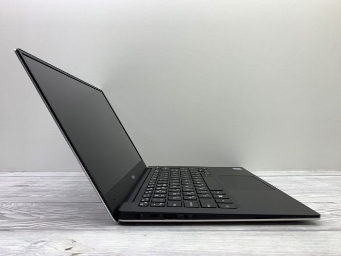 Ультрабук Б-клас Dell XPS 13 9360 / 13.3" (1920x1080) IPS / Intel Core i5-7200U (2 (4) ядра по 2.5 - 3.1 GHz) / 8 GB DDR3 / 240 GB SSD / Intel HD Graphics 620 / WebCam б/в - зображення 4