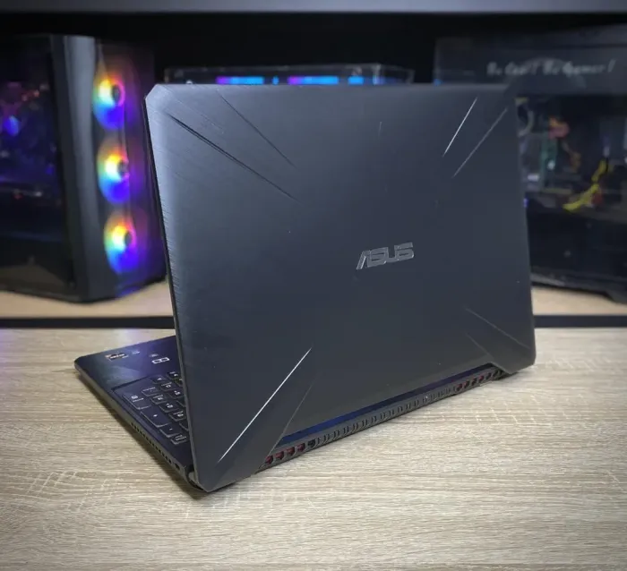 Ігровий ноутбук Asus TUF Gaming FX505D / 15.6" (1920x1080) IPS / AMD Ryzen 7 3750H (4 (8) ядра по 2.3 - 4.0 GHz) / 24 GB DDR4 / 256 GB SSD + 320 GB HDD / nVidia GeForce GTX 1660 Ti, 6 GB GDDR6, 192-bit / WebCam б/в - зображення 6