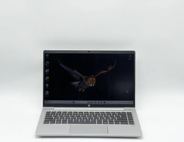 Ультрабук HP ProBook 445 G8 / 14" (1920x1080) IPS / AMD Ryzen 5 5600U (6 (12) ядер по 2.3 - 4.2 GHz) / 16 GB DDR4 / 240 GB SSD / AMD Radeon Vega 7 Graphics / WebCam / Fingerprint б/в - зображення 2