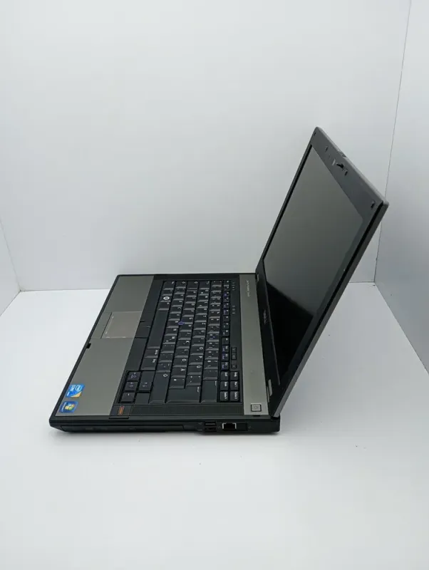 Ноутбук Dell E5410 / 14" (1280x800) TN / Intel Core i5-540M (2 (4) ядра по 2.53 - 3.07 GHz) / 4 GB DDR3 / 320 GB HDD / Intel HD Graphics / WebCam / Без АКБ б/в - зображення 6