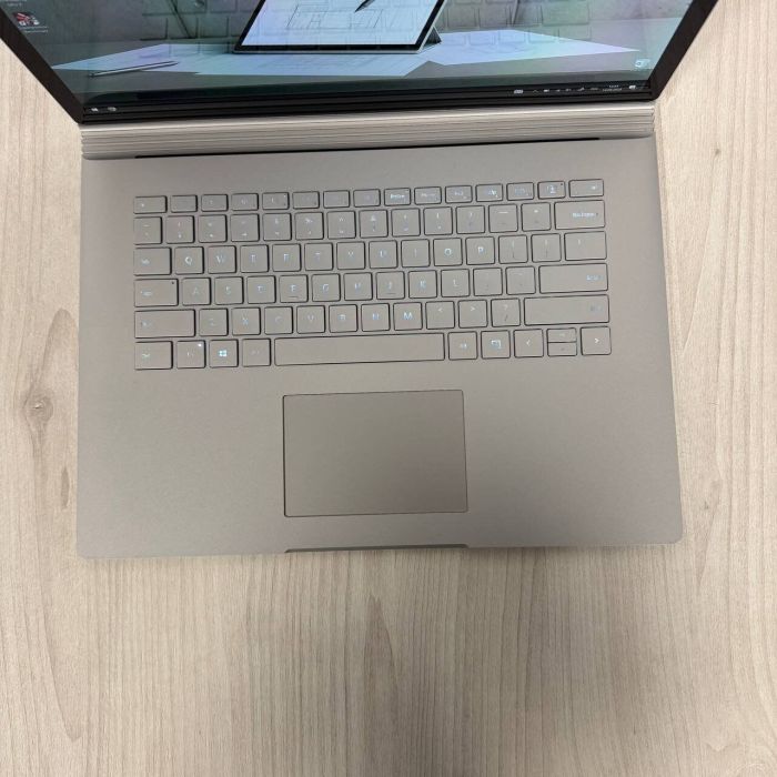 Ігровий ультрабук-трансформер Б-клас Microsoft Surface Book 3 / 15.0" (3240x2160) IPS Touch / Intel Core i7-1065G7 (4 (8) ядра по 1.3 - 3.9 GHz) / 32 GB DDR4 / 500 GB SSD NVMe / nVidia GeForce GTX 1660 Ti Max-Q, 6 GB GDDR6, 192-bit / WebCam б/в - зображення 8