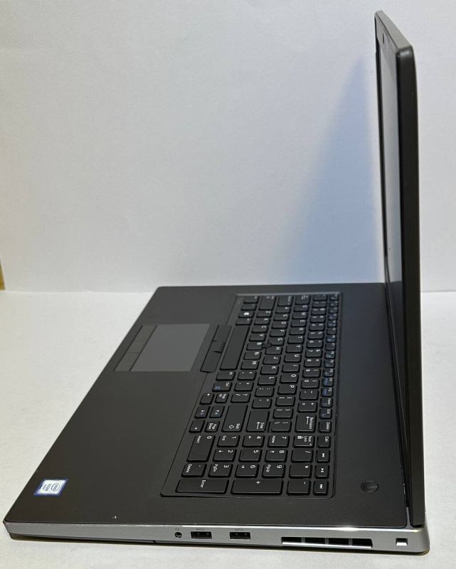Мобільна робоча станція Dell Precision 7740 / 17,3" (1920x1080) IPS / Intel Xeon E-2276M (6 (12) ядер по 2,8 - 4,7 ГГц) / 32 ГБ DDR4 / 512 ГБ SSD / nVidia Quadro RTX 4000, 8 ГБ GDDR6, 256-біт / WebCam б/в - зображення 6