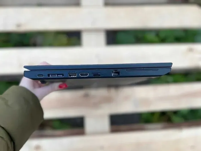 Ультрабук Lenovo ThinkPad L590 / 15.6" (1920x1080) IPS / Intel Core i5-8265U (4 (8) ядра по 1.6 - 3.9 GHz) / 16 GB DDR4 / 256 GB SSD / Intel UHD Graphics 620 / WebCam б/в - зображення 4