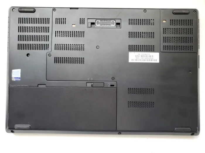 Мобільна робоча станція Lenovo ThinkPad P50 / 15.6" (3840x2160) IPS / Intel Core i7-6820HQ (4 (8) ядра по 2.7 - 3.6 GHz) / 32 GB DDR4 / 512 GB SSD + 500 GB HDD / nVidia Quadro M2000M, 4 GB GDDR5, 128-bit / WebCam б/в - зображення 8