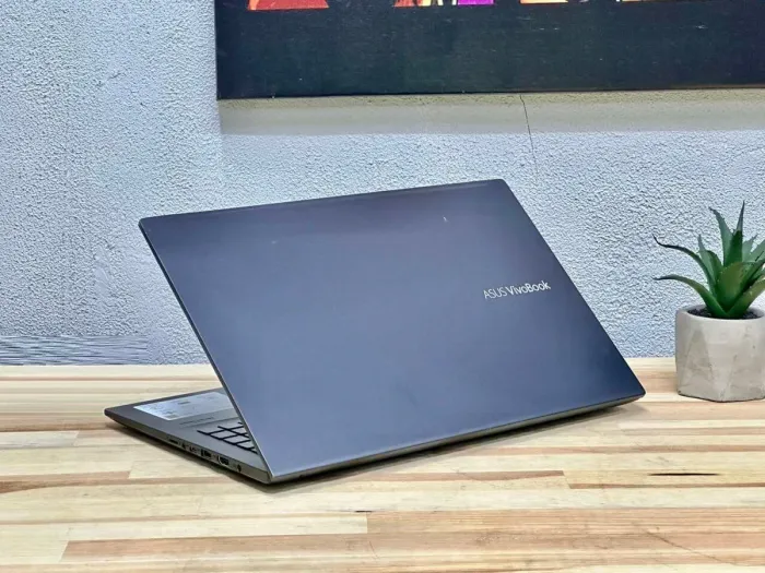 Ультрабук Asus VivoBook 15 K513E / 15.6" (1920x1080) IPS / Intel Core i5-1135G7 (4 (8) ядра по 2.4 - 4.2 GHz) / 16 GB DDR4 / 512 GB SSD / Intel Iris Xe Graphics / WebCam / Win 11 б/в - зображення 7