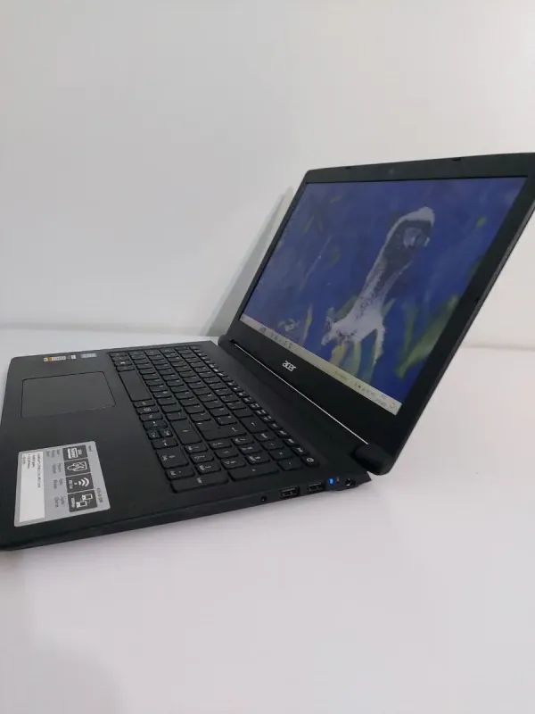 Ноутбук Б-клас Acer Aspire 3 A315-53 / 15.6" (1366x768) TN / Intel Core i3-7020U (2 (4) ядра по 2.3 GHz) / 8 GB DDR4 / 256 GB SSD / Intel UHD Graphics 620 / WebCam б/в - зображення 5
