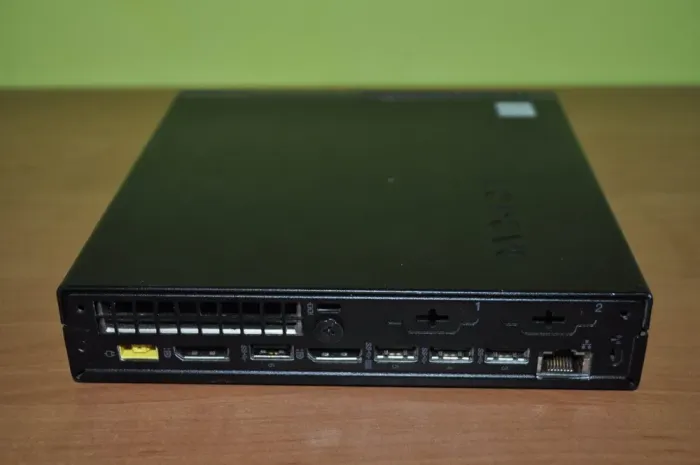 Неттоп Lenovo ThinkCentre M710q Tiny USFF / Intel Core i3-7100T (2 (4) ядра по 3.4 GHz) / 8 GB DDR4 / 256 GB SSD M.2 / Intel HD Graphics 630 / Windows 11 Pro + Кабель з DisplayPort на VGA б/в - зображення 11