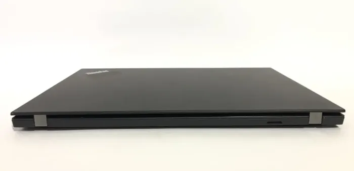 Ноутбук Б-клас Lenovo ThinkPad T495 / 14" (1920x1080) IPS / AMD Ryzen 3 PRO 3300U (4 ядра по 2.1 - 3.5 GHz) / 8 GB DDR4 / 256 GB SSD NVMe / AMD Radeon RX Vega 6 Graphics / WebCam / Win 10 Pro б/в - зображення 3