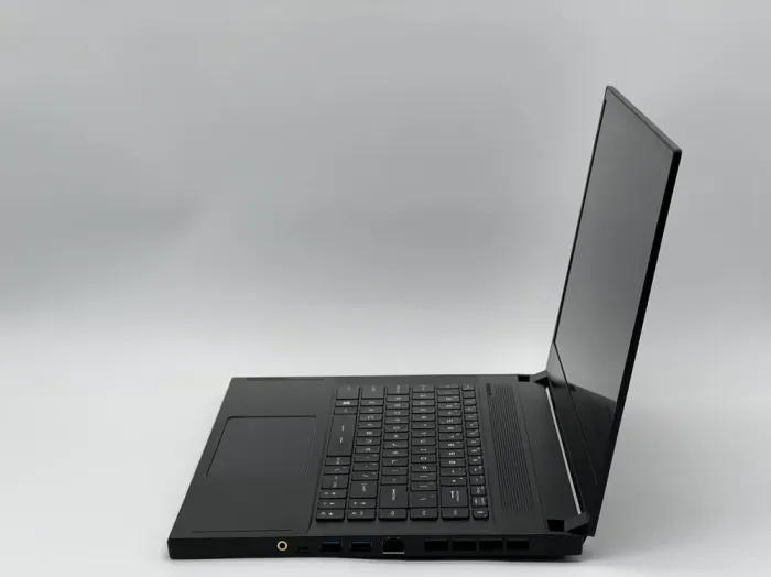 Ігровий ноутбук MSI GS66 Stealth 11UH / 15.6" (1920x1080) IPS / Intel Core i9-11900H (8 (16) ядер по 2.1 - 4.9 GHz) / 32 GB DDR4 / 960 GB SSD / nVidia GeForce RTX 3080, 16 GB GDDR6, 256-bit / WebCam б/в - зображення 4