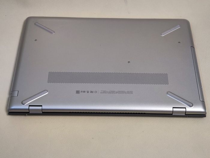 Ноутбук HP Pavilion 15-CC152OD / 15.6" (1366x768) TN / Intel Core i5-8250U (4 (8) ядра по 1.6 - 3.4 GHz) / 16 GB DDR4 / 256 GB SSD / Intel UHD Graphics 620 / WebCam / DVD-ROM б/в - зображення 8