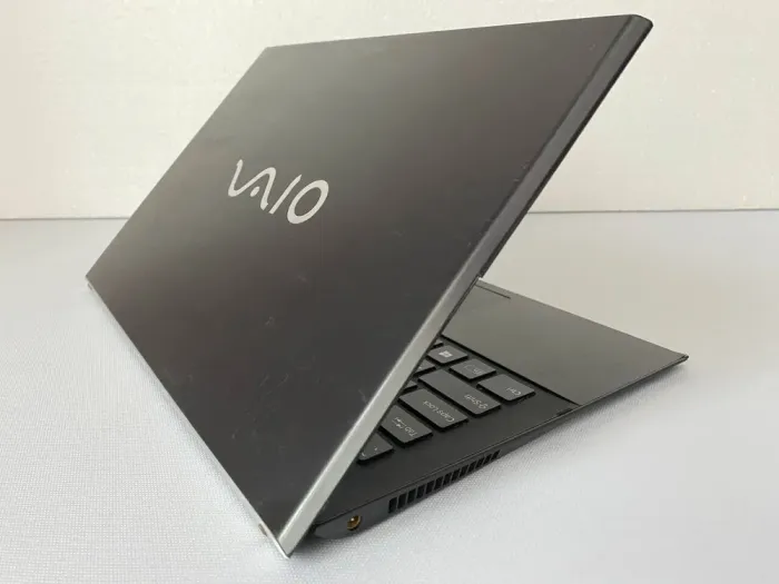 Ноутбук Б-клас Sony Vaio SVP132A1CM / 13.1" (1920x1080) TN Touch / Intel Core i5-4200U (2 (4) ядра по 1.6 - 2.6 GHz) / 4 GB DDR3 / 128 GB SSD / Intel HD Graphics 4400 / WebCam б/в - зображення 6