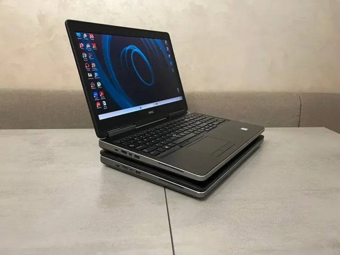 Ігровий ноутбук Dell Precision 7510 / 15.6" (3840x2160) IPS / Intel Core i7-6820HQ (4 (8) ядра по 2.7 - 3.6 GHz) / 32 GB DDR4 / 512 GB SSD / AMD Radeon R9 M375X, 2 GB GDDR5, 128-bit / WebCam / miniDP / HDMI б/в - зображення 3