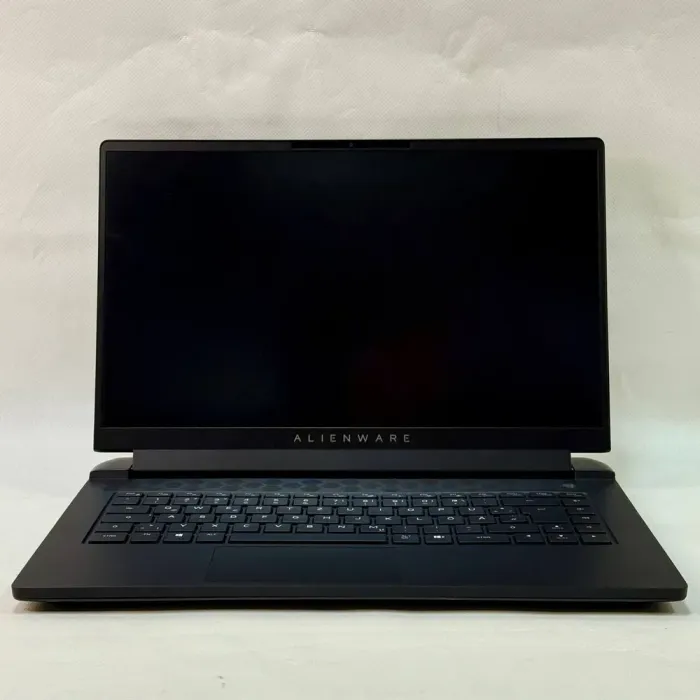 Ігровий ноутбук Б-класу Dell Alienware m15 R6 / 15,6" (2560x1440) IPS / Intel Core i7-11800H (8 (16) ядер 2.3 - 4.6 GHz) / 32 GB DDR4 / 1000 GB SSD / nVidia GeForce RTX 3060, 6 GB GDDR6, 192-bit / WebCam б/в - зображення 6