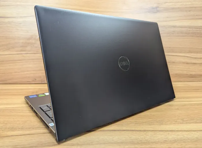 Ігровий ноутбук Dell Vostro 15 7510 / 15.6" (1920x1080) IPS / Intel Core i7-11800H (8 (16) ядер по 2.3 - 4.6 GHz) / 16 GB DDR4 / 1000 GB SSD / nVidia GeForce RTX 3050 Ti, 4 GB GDDR6, 128-bit / WebCam / Fingerprint / Windows 10 б/в - зображення 7