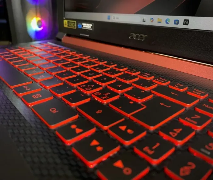 Ігровий ноутбук Acer Nitro 5 / 15.6" (1920x1080) IPS / Intel Core i5-8300H (4 (8) ядра по 2.3 - 4.0 GHz) / 8 GB DDR4 / 512 GB SSD / nVidia GeForce GTX 1060, 6 GB GDDR5, 192-bit / WebCam б/в - зображення 3