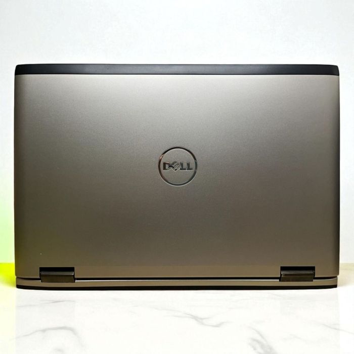 Ноутбук Dell Vostro 3550 / 15.6" (1366x768) TN / Intel Core i5-2520M (2 (4) ядра по 2.5 - 3.2 GHz) / 8 GB DDR3 / 500 GB HDD / AMD Radeon HD 6600M, 1 GB DDR3, 128-bit / WebCam / Акб не працює б/в - зображення 4