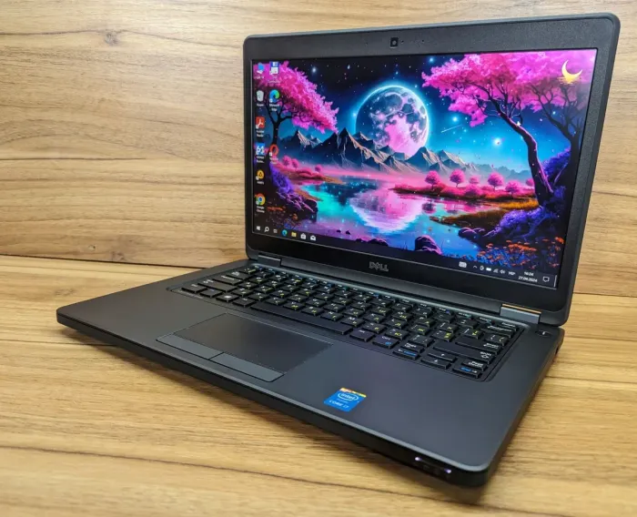 Ноутбук Dell Latitude E5450 / 14" (1920x1080) IPS / Intel Core i7-5600U (2 (4) ядра по 2.6 - 3.2 GHz) / 8 GB DDR3 / 250 GB SSD / Intel HD Graphics 5500 / WebCam / Windows 10 б/в - зображення 5