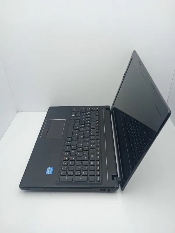 Ноутбук Lenovo G580 / 15.6" (1366x768) TN / Intel Core i3-3110M (2 (4) ядра по 2.4 GHz) / 8 GB DDR3 / 320 GB HDD / Intel HD Graphics 4000 / WebCam б/в - зображення 6