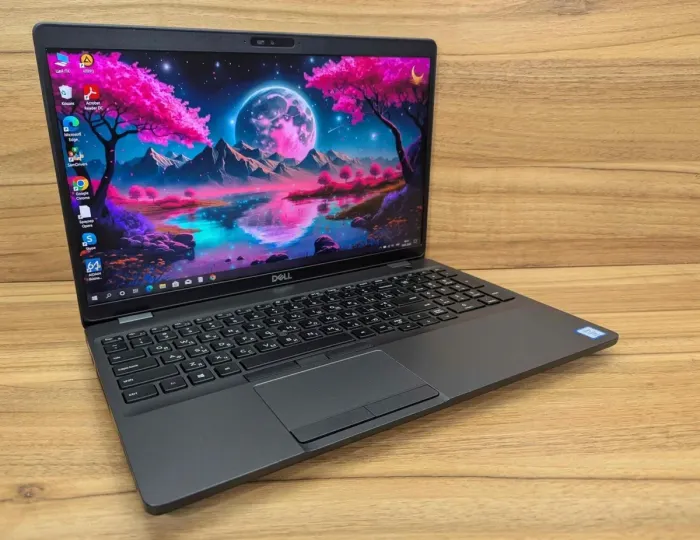 Ультрабук Б-клас Dell Latitude 5501 / 15.6" (1920x1080) IPS / Intel Core i7-9850H (6 (12) ядер по 2.6 - 4.6 GHz) / 16 GB DDR4 / 512 GB SSD / nVidia GeForce MX150, 2 GB GDDR5, 64-bit / WebCam / Windows 10 б/в - зображення 5