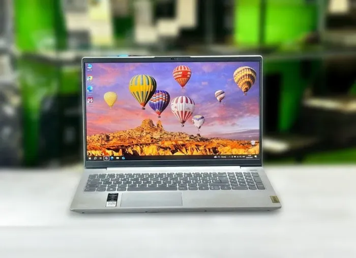 Ультрабук Б-клас Lenovo IdeaPad 5 15IIL05 / 15.6" (1920x1080) IPS / Intel Core i5-1035G1 (4 (8) ядра по 1.0 - 3.6 GHz) / 8 GB DDR4 / 512 GB SSD / Intel UHD Graphics / WebCam / Win 10 Home б/в - зображення 2