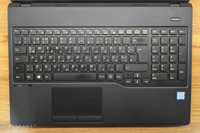 Ноутбук Fujitsu LifeBook A357 / 15.6" (1366x768) TN / Intel Core i5-7200U (2 (4) ядра по 2.5 - 3.1 GHz) / 8 GB DDR4 / 240 GB SSD / Intel HD Graphics 620 / WebCam / Windows 10 б/в - зображення 8