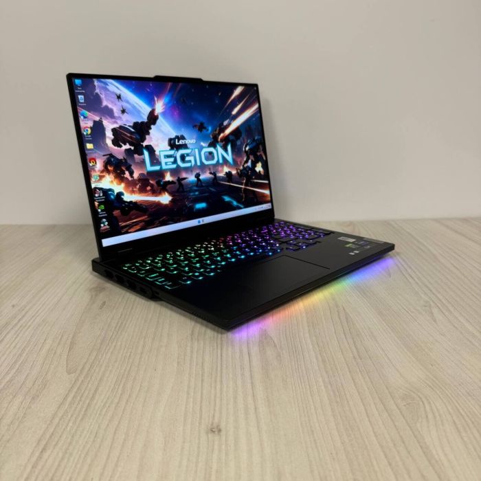 Ігровий ноутбук Б-клас Lenovo Legion Pro 7 16IRX8H / 16" (2560x1600) IPS / Intel Core i9-13900HX (24 (32) ядра по 3.9 - 5.4 GHz) / 32 GB DDR5 / 1000 GB SSD NVMe / nVidia GeForce RTX 4080, 12 GB GDDR6, 192-bit / WebCam б/в - зображення 4