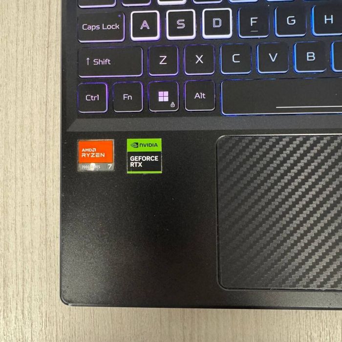 Ігровий ноутбук Б-класу Acer Nitro 16 AN16-41 / 16" (2560x1600) IPS / AMD Ryzen 7 7840HS (8 (16) ядер по 3,8 - 5,1 ГГц) / 32 ГБ DDR5 / 1000 ГБ SSD NVMe / nVidia GeForce RTX 4070, 8 ГБ GDDR6, 128-біт / WebCam б/в - зображення 8