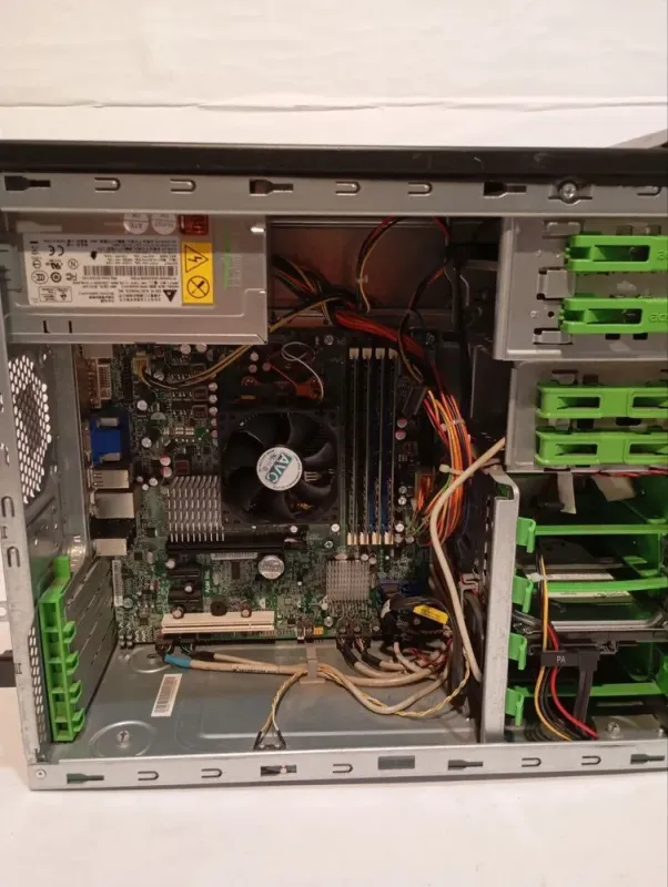 ПК Б-клас Acer Veriton M430G Tower / AMD Athlon II X2 255 (2 ядра по 3.1 GHz) / 8 GB DDR3 / 500 GB HDD / AMD Radeon 4250 Graphics / DVD-RW б/в - зображення 5