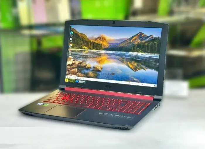 Ігровий ноутбук Б-клас Acer Nitro 5 AN515-52 / 15.6" (1920x1080) IPS / Intel Core i5-8300H (4 (8) ядра по 2.3 - 4.0 GHz) / 8 GB DDR4 / 256 GB SSD M.2 + 1000 GB HDD / nVidia GeForce GTX 1050, 4 GB GDDR5, 128-bit / WebCam б/в - зображення 3