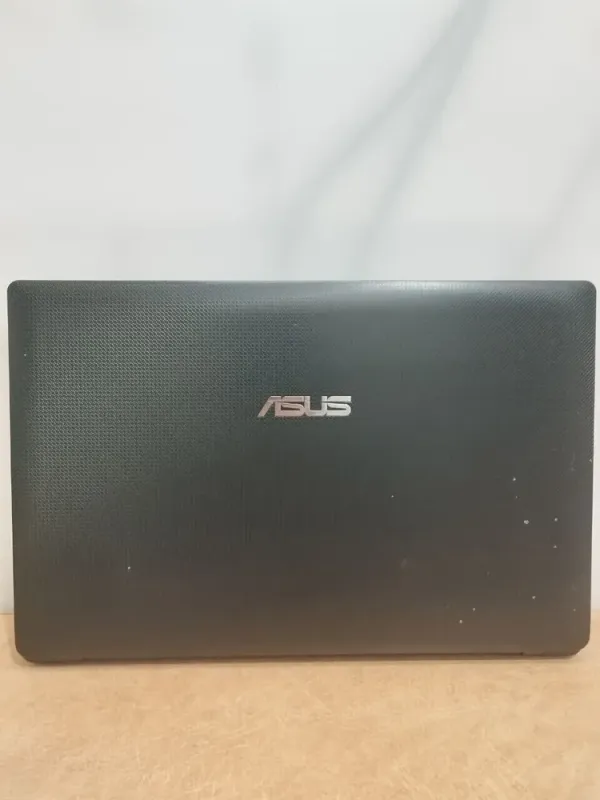 Ноутбук Asus X54C / 15.6" (1366x768) TN / Intel Pentium B960 (2 ядра по 2.2 GHz) / 4 GB DDR3 / 120 GB SSD / Intel HD Graphics / WebCam / DVD-RW б/в - зображення 6