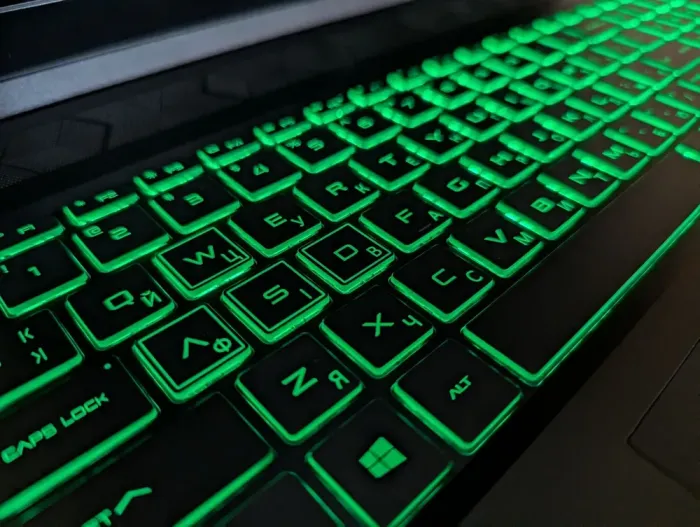 Ігровий ноутбук HP Pavilion Gaming 15-ec2021nr / 15.6" (1920x1080) IPS / AMD Ryzen 5 5600H (6 (12) ядер по 3.3 - 4.2 GHz) / 16 GB DDR4 / 512 GB SSD / nVidia GeForce GTX 1650, 4 GB GDDR5, 128-bit / WebCam / Windows 10 б/в - зображення 6