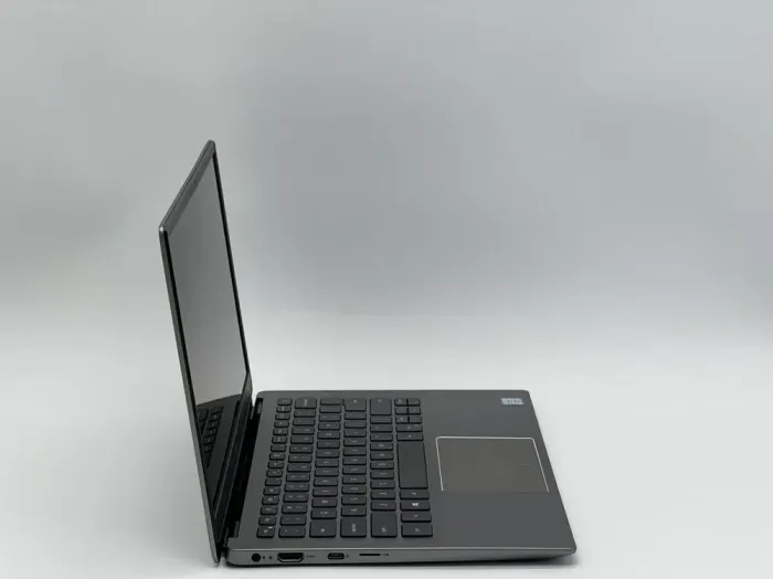 Ультрабук Dell Latitude 3301 / 13.3" (1920x1080) IPS / Intel Core i5-8265U (4 (8) ядра по 1.6 - 3.9 GHz) / 8 GB DDR4 / 480 GB SSD / Intel UHD Graphics / WebCam б/в - зображення 3