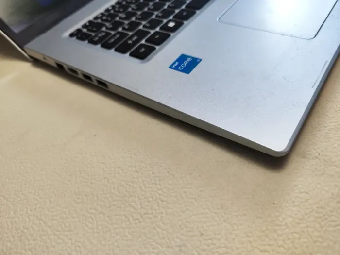 Ноутбук Acer Aspire A317-53 / 17.3" (1600x900) TN / Intel Core i3-1115G4 (2 (4) ядра по 4.1 GHz) / 8 GB DDR4 / 256 GB SSD / Intel UHD Graphics / WebCam б/в - зображення 3