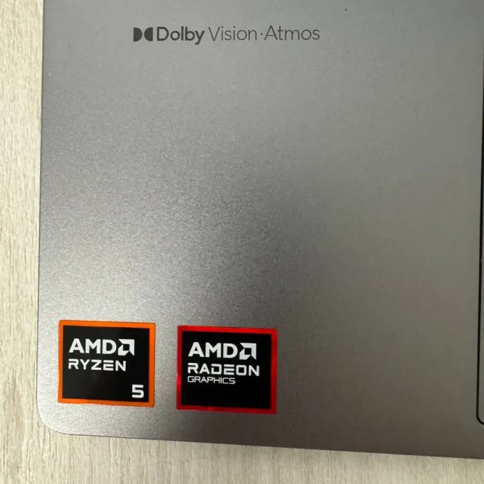 Ультрабук-трансформер Lenovo Yoga 7 14AHP9 / 14" (1920x1200) IPS Touch / AMD Ryzen 5 8640HS (6 (12) ядер по 3.5 - 4.9 GHz) / 8 GB DDR5 / 512 GB SSD NVMe / AMD Radeon 760M Graphics / WebCam б/в - зображення 9